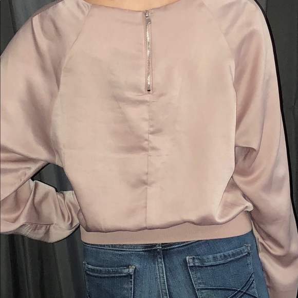 Silky Top - Picture 2 of 2